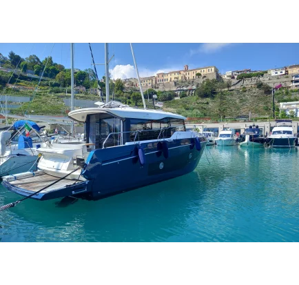 Used Motorboat Cranchi T36 Crossover