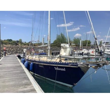 Used Sailboat Bruce Roberts 43