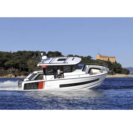 Used Motorboat Jeanneau MERRY FISHER 895 SPORT