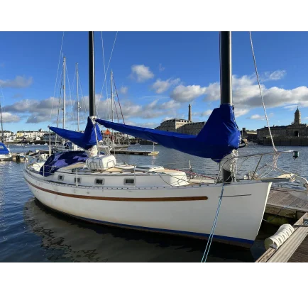Used Sailboat Freedom 35