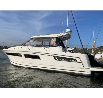 Used Motorboat Jeanneau Merry Fisher 855