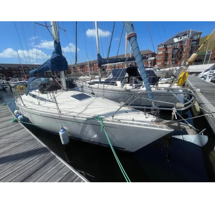 Used Sailboat Hanse 301