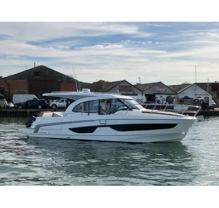 Used Motorboat Beneteau Antares 11 OB - (Seakeeper)