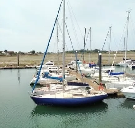 Used Sailboat Beneteau First 30