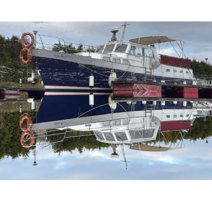 Used Motorboat Moody Lancer