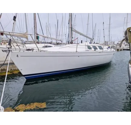 Used Sailboat Beneteau First 35S5