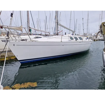 Used Sailboat Beneteau First 35S5