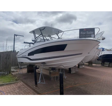 Used Motorboat Jeanneau CAP CAMARAT 7.5 WA SERIE 3