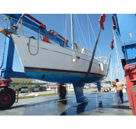 Used Sailboat Beneteau Oceanis 411