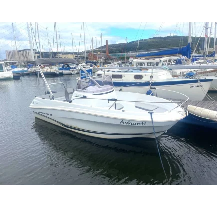 Used Motorboat Jeanneau Cap Camarat 5.5 CC